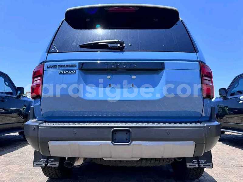 Big with watermark toyota prado togo lome 11726