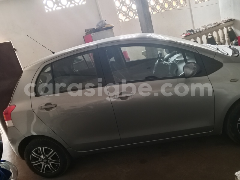 Big with watermark toyota yaris maritime lome 11729