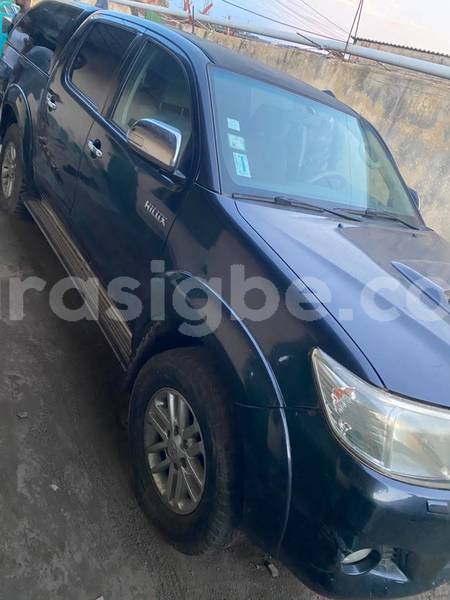 Big with watermark toyota hilux maritime lome 11734