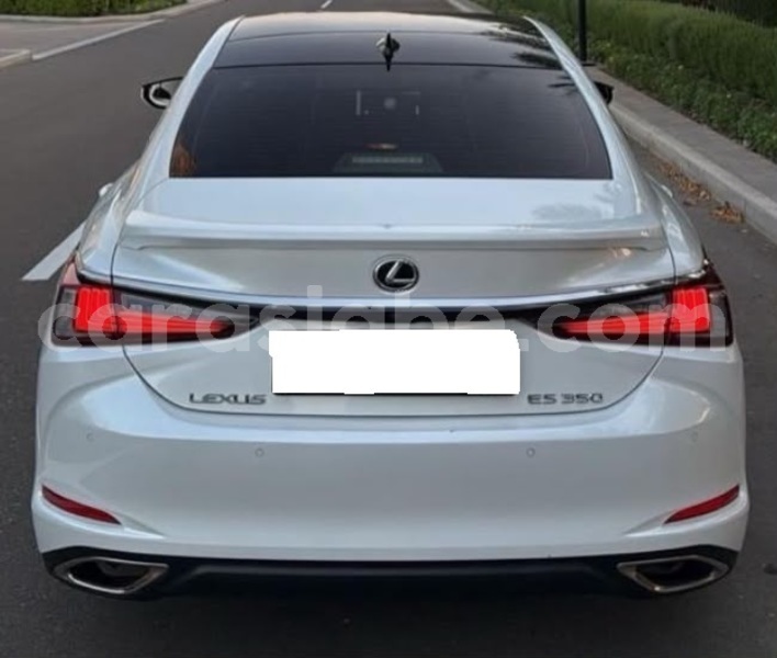 Big with watermark lexus es togo lome 11739