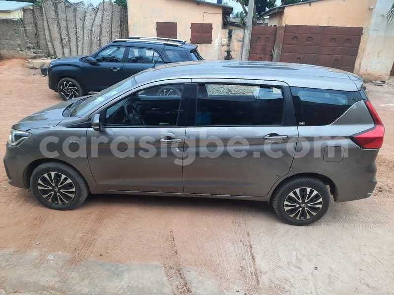 Big with watermark toyota corolla rumion maritime lome 11744