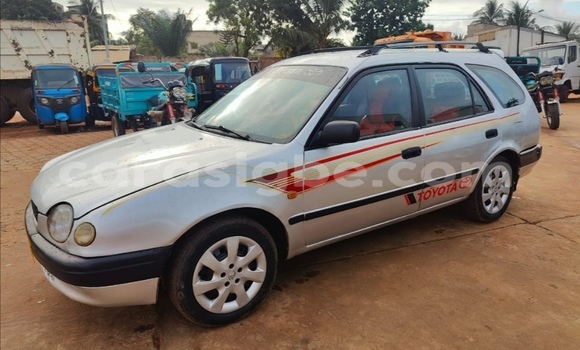 Acheter Occasion Voiture Toyota Corolla Verso Gris à Lomé, Maritime Acheter Occasion Voiture Toyota Corolla Verso Gris à Lomé, Maritime