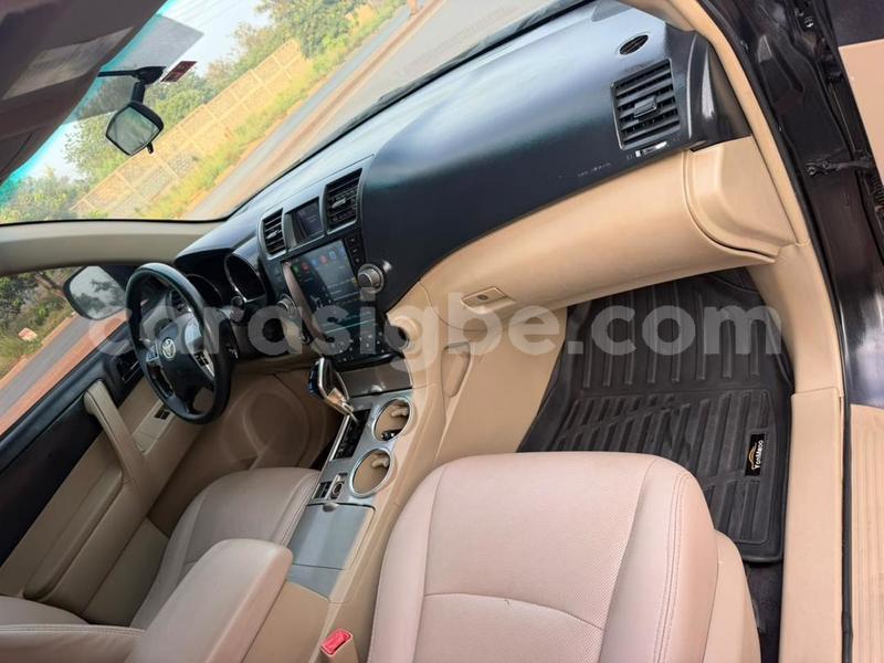 Big with watermark toyota highlander maritime lome 11761