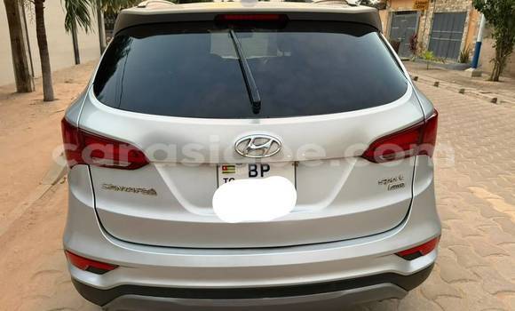 Acheter Occasion Voiture Hyundai Santa Fe Gris à Lomé, Maritime Acheter Occasion Voiture Hyundai Santa Fe Gris à Lomé, Maritime