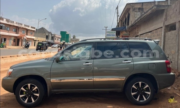 Acheter Occasion Voiture Toyota Highlander Vert à Lomé, Maritime