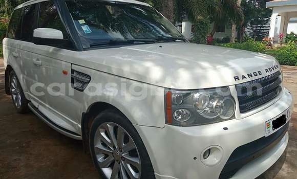 Buy Used Land Rover Range Rover White Car in Lome in Maritime Buy Used Land Rover Range Rover White Car in Lome in Maritime