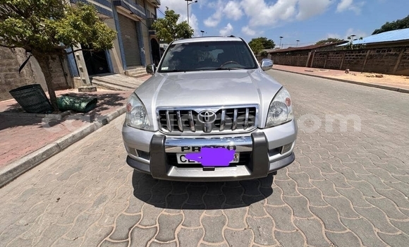 Acheter Occasion Voiture Toyota Prado Blanc à Aneho, Maritime