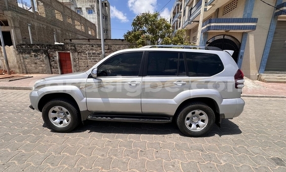 Acheter Occasion Voiture Toyota Prado Blanc à Aneho, Maritime Acheter Occasion Voiture Toyota Prado Blanc à Aneho, Maritime