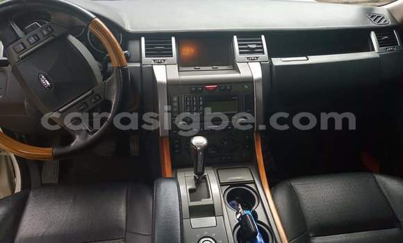 Buy Used Land Rover Range Rover White Car in Lome in Maritime Buy Used Land Rover Range Rover White Car in Lome in Maritime