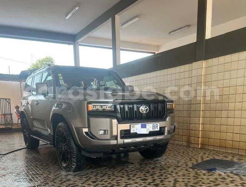 Big with watermark toyota prado maritime lome 11776