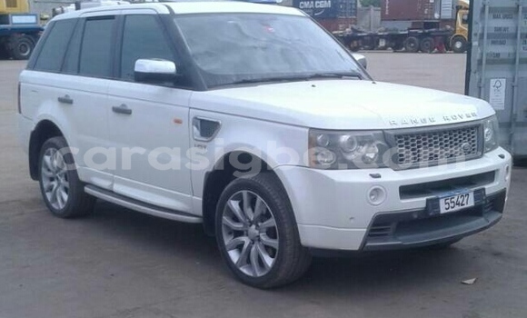 Buy Used Land Rover Range Rover White Car in Lome in Maritime Buy Used Land Rover Range Rover White Car in Lome in Maritime