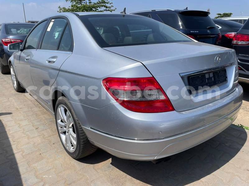 Big with watermark mercedes viano west africa lome 11789