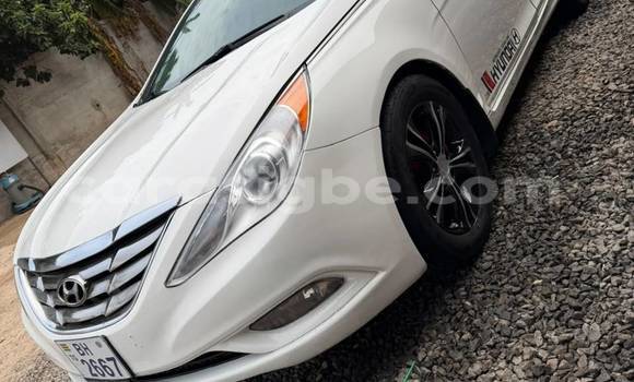 Acheter Occasion Voiture Hyundai Sonata Blanc à Lomé, Maritime Acheter Occasion Voiture Hyundai Sonata Blanc à Lomé, Maritime