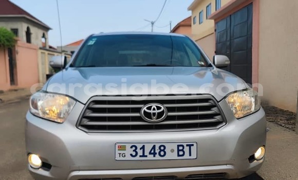 Buy Used Toyota Highlander Silver Car in Lome in Maritime Buy Used Toyota Highlander Silver Car in Lome in Maritime