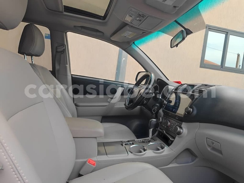 Big with watermark toyota highlander maritime lome 11797
