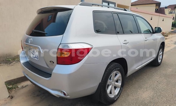 Buy Used Toyota Highlander Silver Car in Lome in Maritime Buy Used Toyota Highlander Silver Car in Lome in Maritime