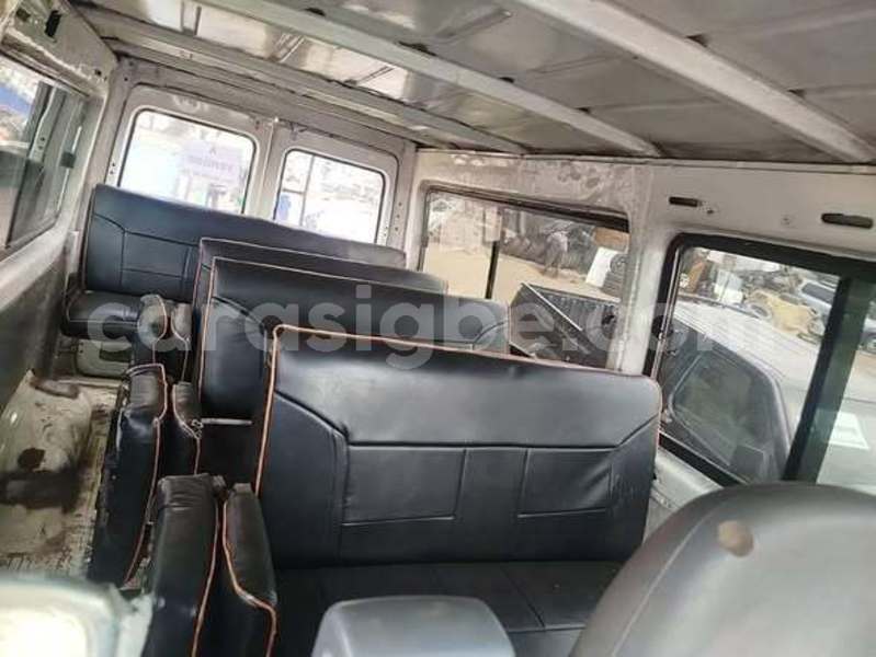 Big with watermark mercedes benz 190 series maritime lome 11807