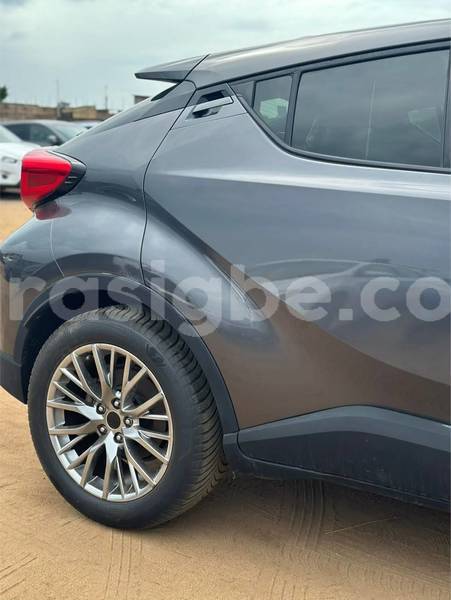 Big with watermark toyota c hr togo lome 11840