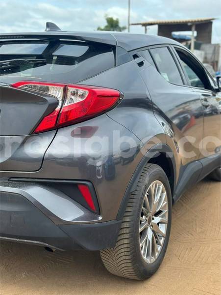 Big with watermark toyota c hr togo lome 11840