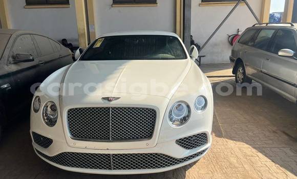 Acheter Occasion Voiture Bentley Continental GT Blanc à Lomé, Maritime