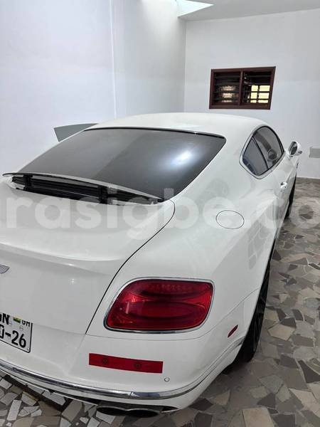 Big with watermark bentley continental gt maritime lome 11849