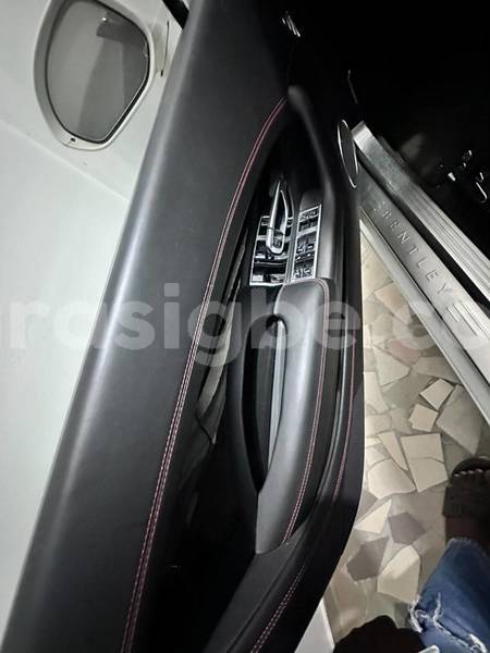 Big with watermark bentley continental gt maritime lome 11849