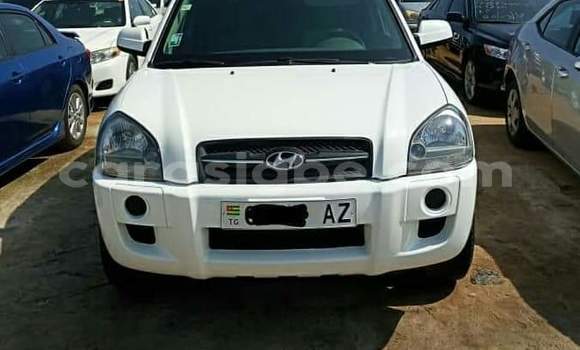 Buy Used Hyundai Tucson White Car in Lome in Togo Buy Used Hyundai Tucson White Car in Lome in Togo