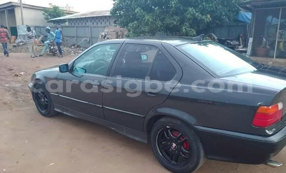 Acheter Occasion Voiture BMW 3–Series Autre à Lomé, Maritime Acheter Occasion Voiture BMW 3–Series Autre à Lomé, Maritime