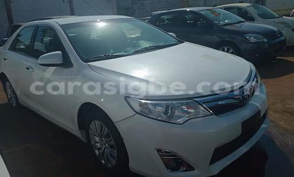 Buy Used Toyota Camry White Car in Lome in Maritime Buy Used Toyota Camry White Car in Lome in Maritime
