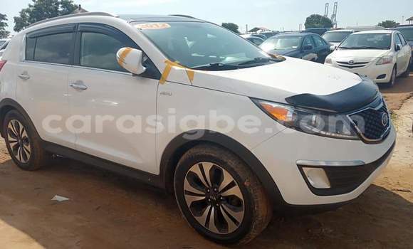 Buy Used Kia Sportage White Car in Lome in Maritime Buy Used Kia Sportage White Car in Lome in Maritime