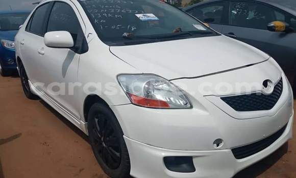 Buy Used Toyota Yaris White Car in Lome in Maritime Buy Used Toyota Yaris White Car in Lome in Maritime