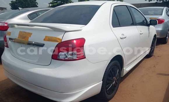Buy Used Toyota Yaris White Car in Lome in Maritime Buy Used Toyota Yaris White Car in Lome in Maritime