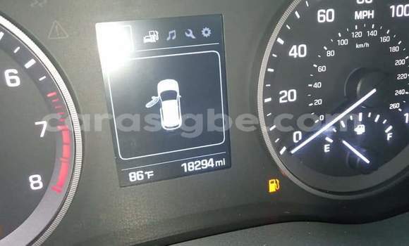 Buy Used Hyundai Tucson White Car in Lome in Maritime Buy Used Hyundai Tucson White Car in Lome in Maritime