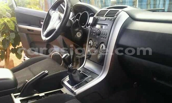 Acheter Occasion Voiture Suzuki Vitara Gris à Lomé, Togo Acheter Occasion Voiture Suzuki Vitara Gris à Lomé, Togo