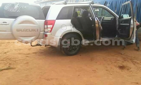 Acheter Occasion Voiture Suzuki Vitara Gris à Lomé, Togo Acheter Occasion Voiture Suzuki Vitara Gris à Lomé, Togo