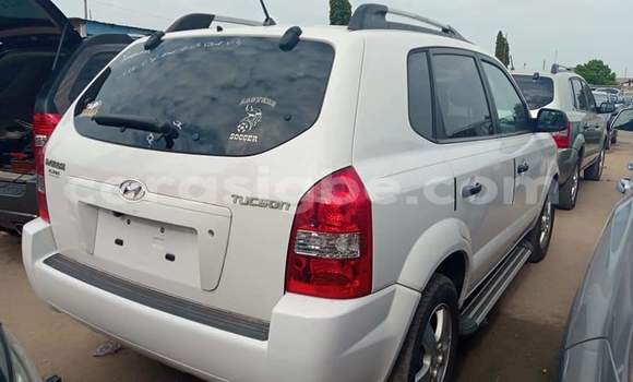 Buy Import Hyundai Tucson White Car in Lome in Maritime Buy Import Hyundai Tucson White Car in Lome in Maritime