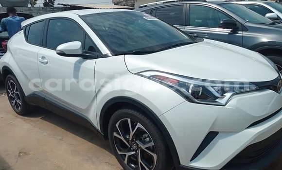 Buy Import Toyota Vitz White Car in Lome in Maritime Buy Import Toyota Vitz White Car in Lome in Maritime