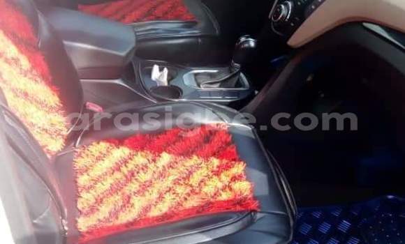 Buy Import Hyundai Santa Fe White Car in Lome in Maritime Buy Import Hyundai Santa Fe White Car in Lome in Maritime