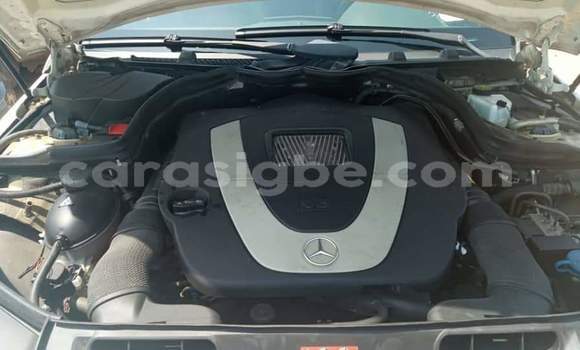 Acheter Occasion Voiture Mercedes‒Benz C-klasse Blanc à Lomé, Maritime Acheter Occasion Voiture Mercedes‒Benz C-klasse Blanc à Lomé, Maritime