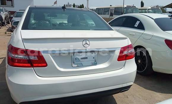 Buy Used Mercedes‒Benz C-klasse White Car in Lome in Maritime Buy Used Mercedes‒Benz C-klasse White Car in Lome in Maritime