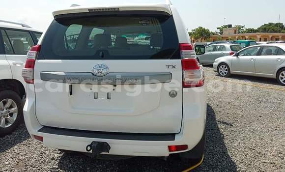 Buy Used Toyota Prado White Car in Lome in Maritime Buy Used Toyota Prado White Car in Lome in Maritime