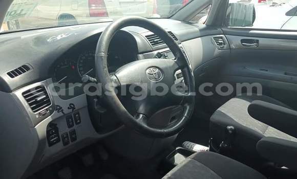 Buy Used Toyota Avensis Verso Silver Car in Lome in Maritime Buy Used Toyota Avensis Verso Silver Car in Lome in Maritime
