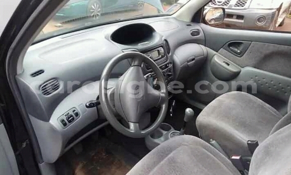 Acheter Occasion Voiture Toyota Yaris Verso Noir à Lomé, Togo Acheter Occasion Voiture Toyota Yaris Verso Noir à Lomé, Togo