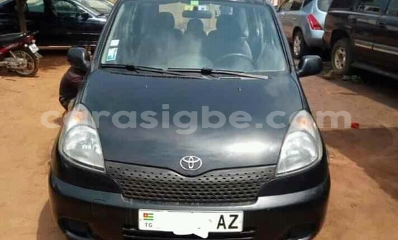 Acheter Occasion Voiture Toyota Yaris Verso Noir à Lomé, Togo Acheter Occasion Voiture Toyota Yaris Verso Noir à Lomé, Togo