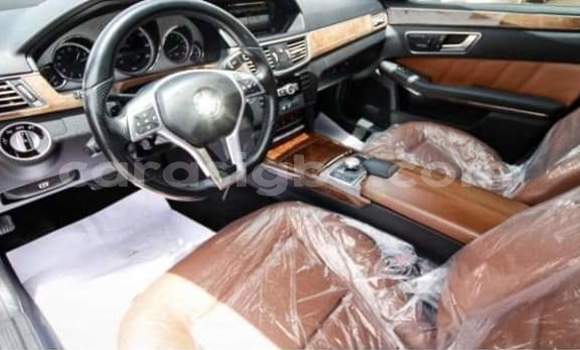 Buy Used Mercedes‒Benz E-klasse Black Car in Lome in Maritime Buy Used Mercedes‒Benz E-klasse Black Car in Lome in Maritime