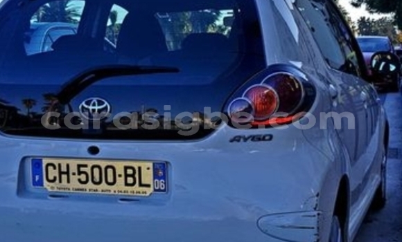 Acheter Import Voiture Toyota Aygo Blanc à Lomé, Maritime Acheter Import Voiture Toyota Aygo Blanc à Lomé, Maritime