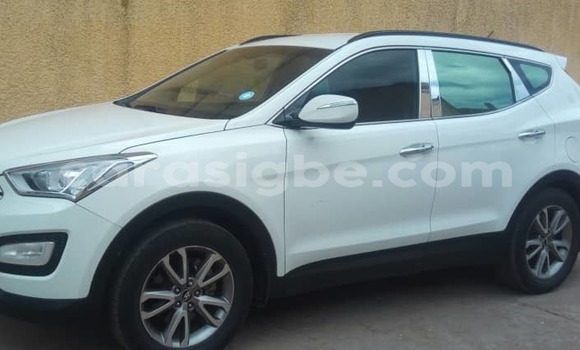 Acheter Occasion Voiture Hyundai Santa Fe Blanc à Lomé, Maritime Acheter Occasion Voiture Hyundai Santa Fe Blanc à Lomé, Maritime