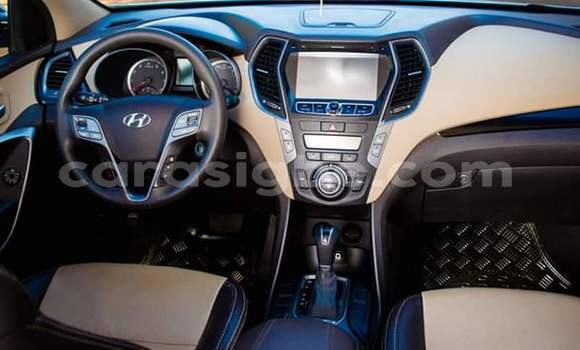 Buy Used Hyundai Santa Fe White Car in Lome in Maritime Buy Used Hyundai Santa Fe White Car in Lome in Maritime