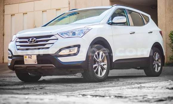 Buy Used Hyundai Santa Fe White Car in Lome in Maritime Buy Used Hyundai Santa Fe White Car in Lome in Maritime