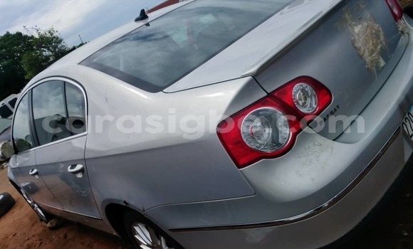 Acheter Import Voiture Volkswagen Passat Marron à Lomé, Togo Acheter Import Voiture Volkswagen Passat Marron à Lomé, Togo